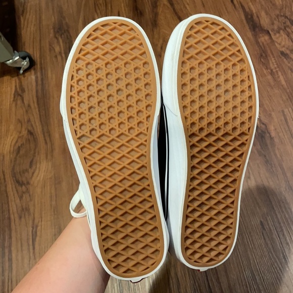 Women’s Vans Sneakers - Picture 5 of 7